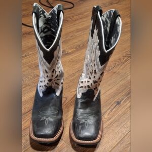 Laredo Black and Gray Heeled Western Boots ☆ SIZE 9.5☆